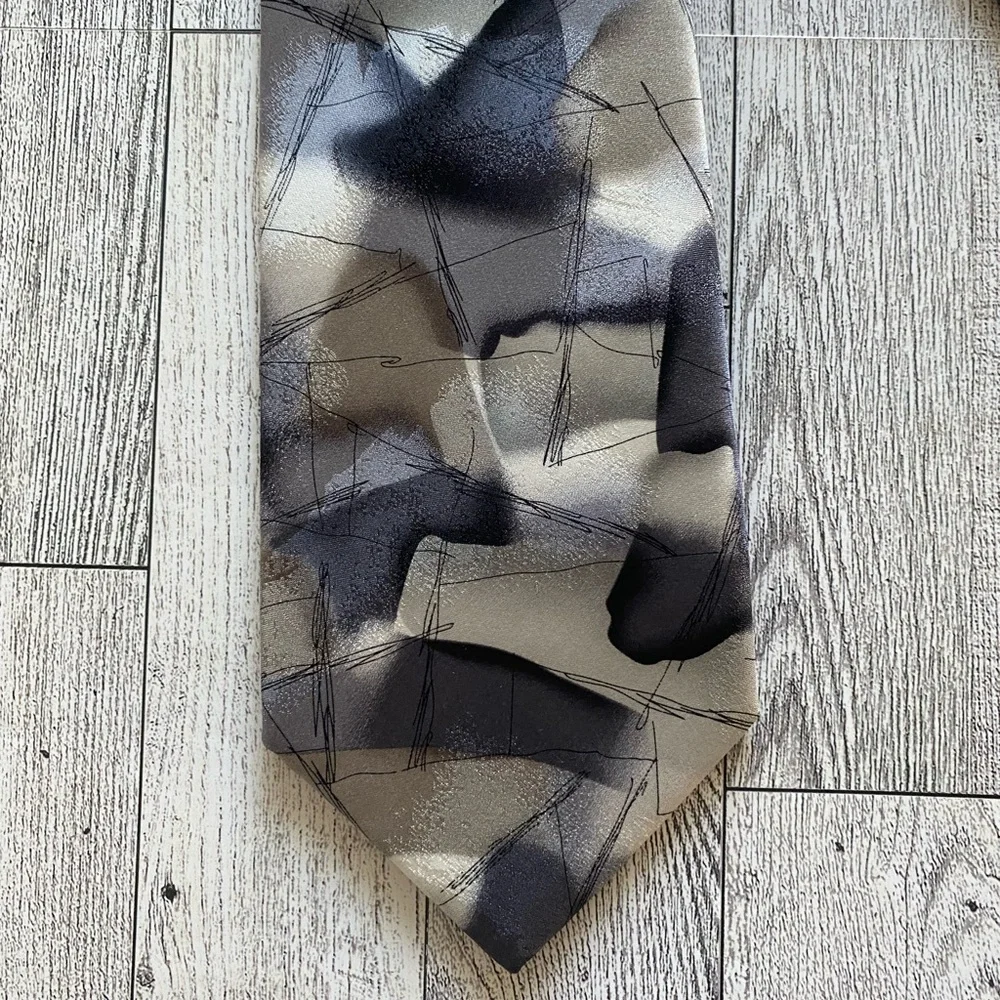 Jerry‎ Garcia Neck Tie The Blue Iceberg Collection 54, Gray White Beige 61” Long